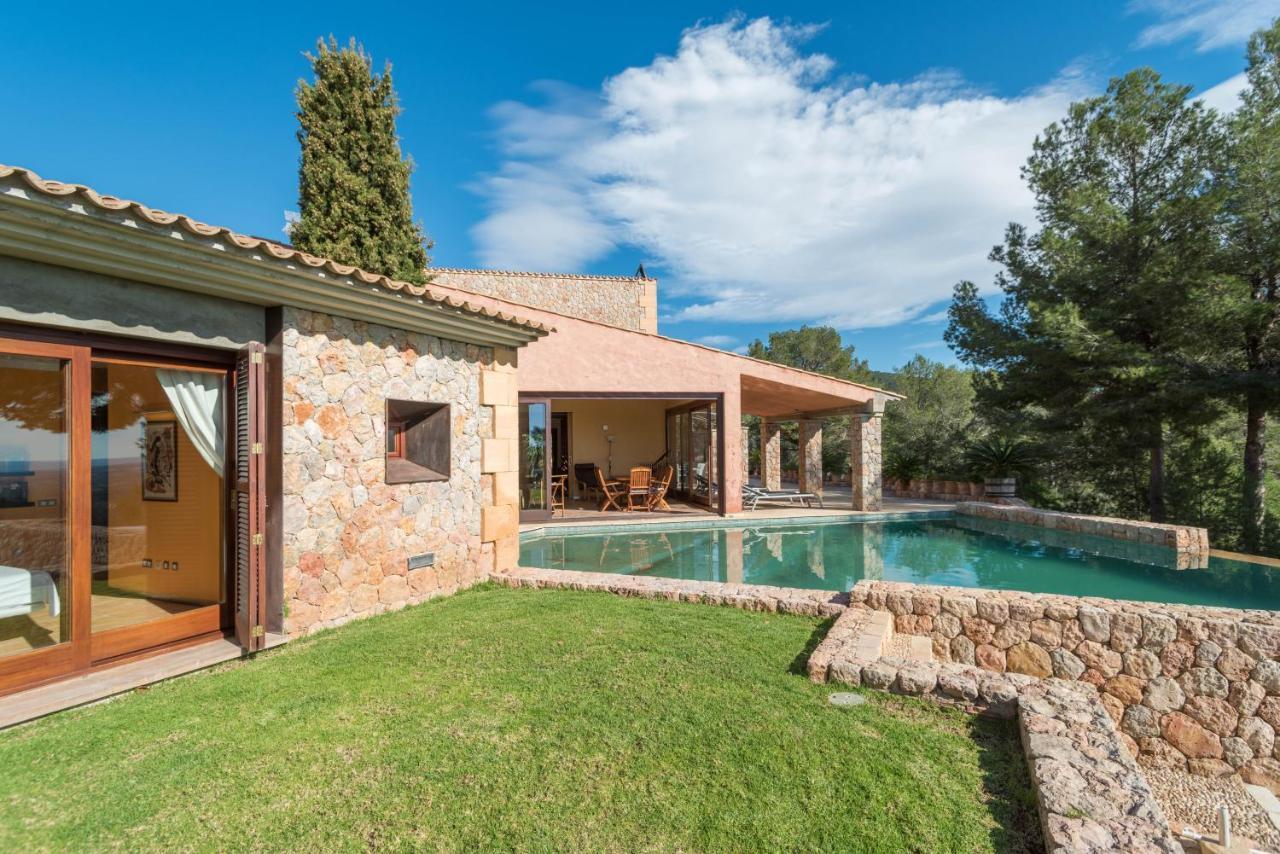 Toni Gat Villa Bunyola